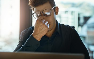 Digitalisering og arbejdsmiljø: Når teknologien påvirker både trivsel, hud og helbred